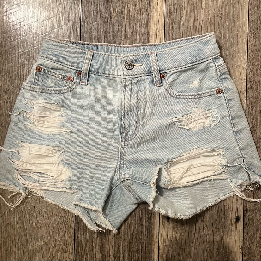 🩳💛American Eagle Like New Distressed 90s Boyfriend Blue Jean Shorts Size Jr 00 - Picture 2 of 6